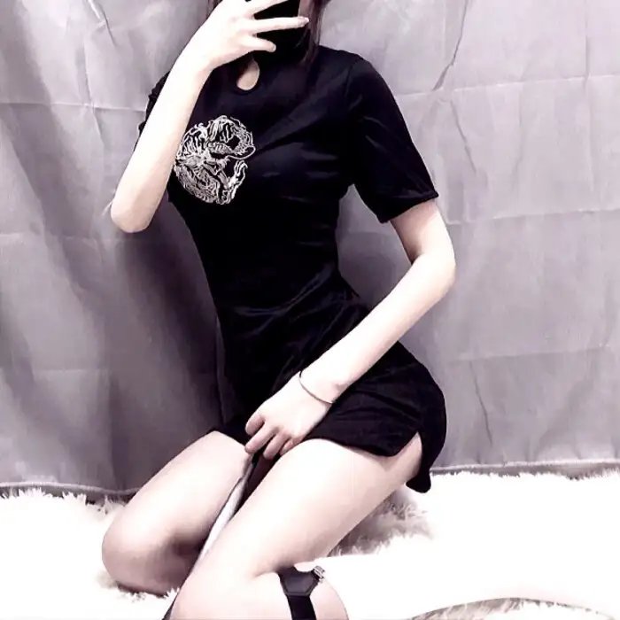 怪妳过分美丽海报
